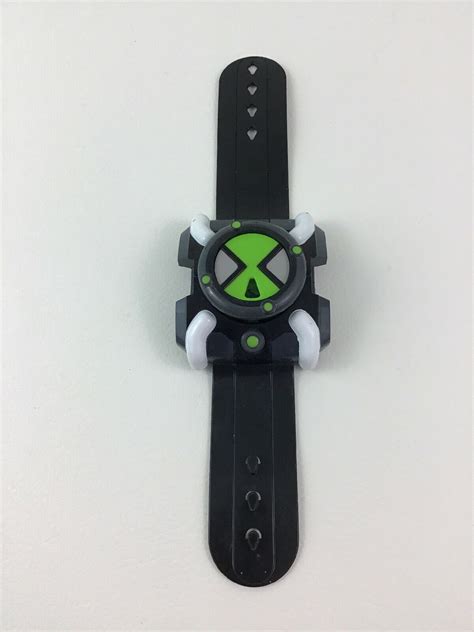Ben 10 Original Omnitrix Watch Fx Light Up Sounds Wrist Toy Bandai Cn