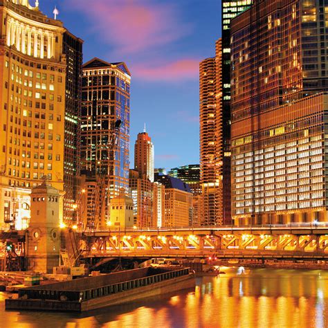 7 Ways To Experience Chicago At Night Moon Travel Guides