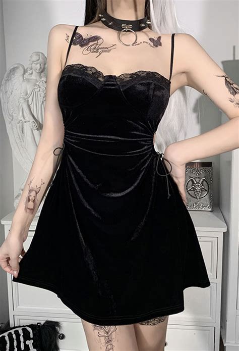 Gothic Vintage Party Suspender Dress Gothic Dress Black Velvet