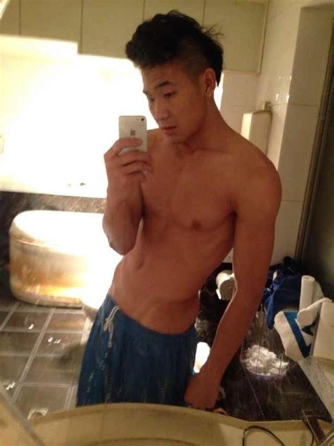 Naked Asian Hunk Queerclick