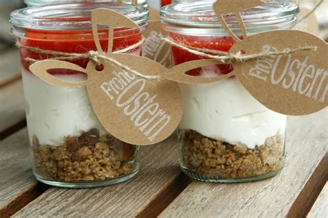 Frohe Ostern mit Cheesecake im Glas