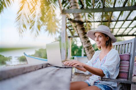 4 Reasons Why Your Company Should Work With Digital Nomads Mycorporatenews