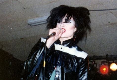 siouxsie and the banshees groundbreaking debut the scream