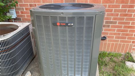 2022 Trane Xr14 5 Ton Central Air Conditioner Running On A Humid July