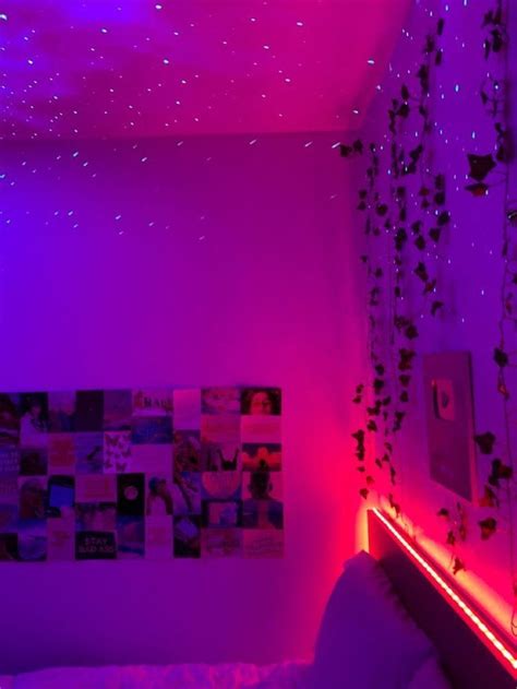 Dark blue with dim lights in a bedroom create a futuristic and edgy room. LED aesthetic Bedroom in 2020 | Neon room, Dreamy room ...
