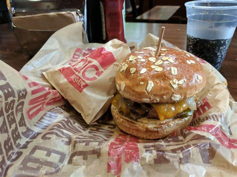 Epic Burger Chicago Illinois 60611 Top Brunch Spots