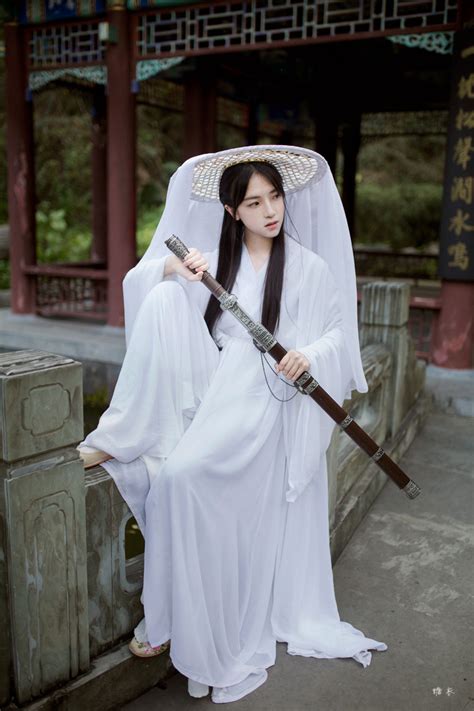 Wuxia Inspired Hanfu Photoshoot The Veiled Hat Is My Hanfu Favorites