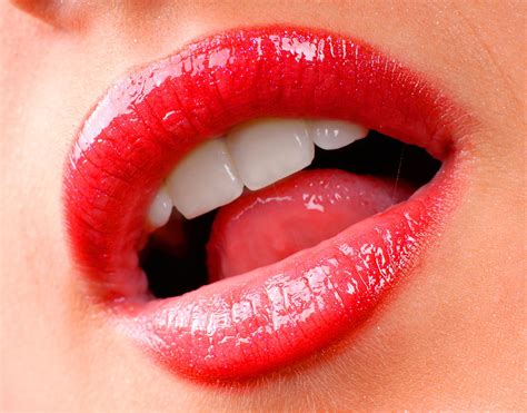 Sexy Red Lipstick Kiss Telegraph