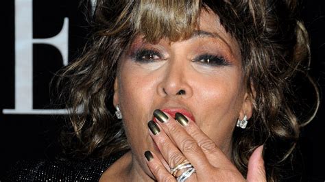 Discovernet The Tragic Real Life Story Of Tina Turner