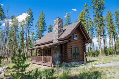 Log Cabin Mountain Vacation Rentals Devils Thumb Ranch