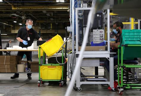 Us Manufacturing Activity Rebounds After Three Months Of Contraction