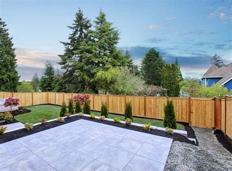 50 Backyard Landscaping Ideas for Your Home | Install-It ...