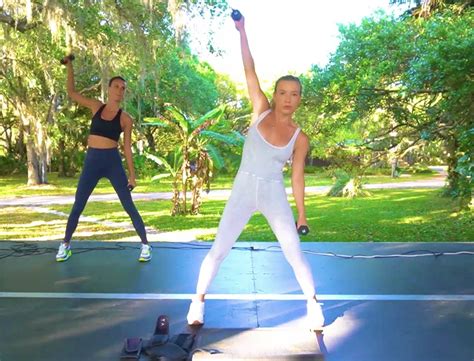 15 Minute Tracy Anderson Full Body Workout Video Goop Tracy