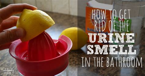 Eliminate bacteria in the drain of the basin with rubbing alcohol. How to Get Rid of the Bathroom Urine Smell