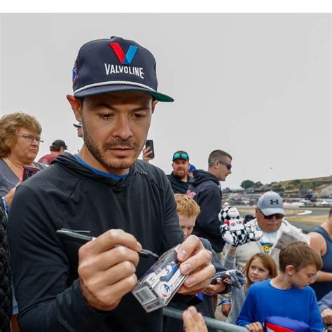 Kyle Larson #5 New Era Valvoline Golfer Cap | Hendrick Motorsports Store