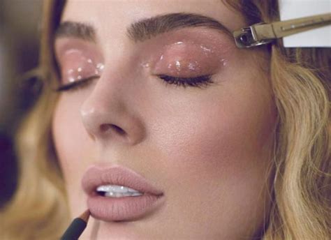 How To Achieve The Glossy Eye Look — Making It In Manhattan