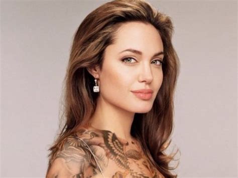 أنجلينا جولي في أزياء واسعة. بعد شائعة عودتها لـ براد بيت.. أنجلينا جولى: حياتى تحسنت ...