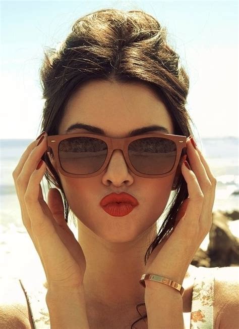 Sunglasses And Red Lips Fashion Sunglasses Sunglasses Wayfarer Sunglasses