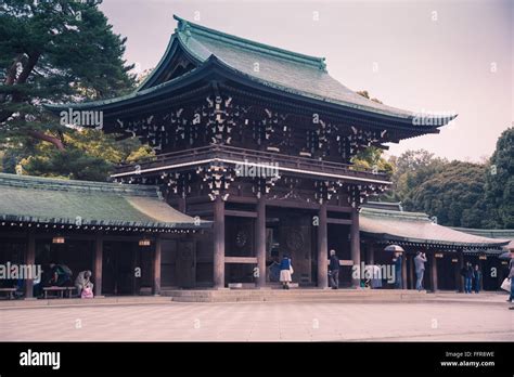 Meiji Shrine Cloudy Day Hi Res Stock Photography And Images Alamy