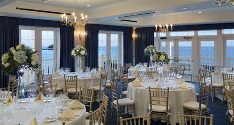 A beach themed wedding is the dream of many couples but not all them dare to make this dream a reality. Beachfront Weddings at Madison Beach Hotel - Madison, CT