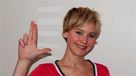 Jennifer Lawrence Sent This March Madness Selfie To Her Bracket Pick