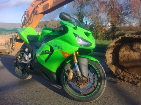 Kawasaki can also supply a racing kit to help push the power up towards. Pics of my 2005 zx6r 636 and my friends 2006 gsx-r600 ...