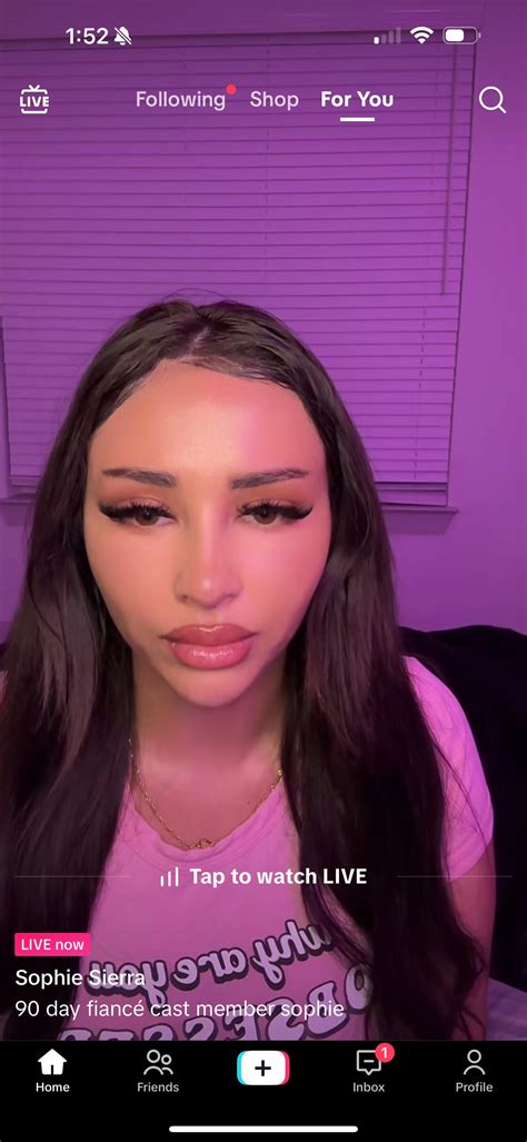 Sophie Is On Live Rn And Her Face Is Officially Frozen 🥴 She Also Keeps