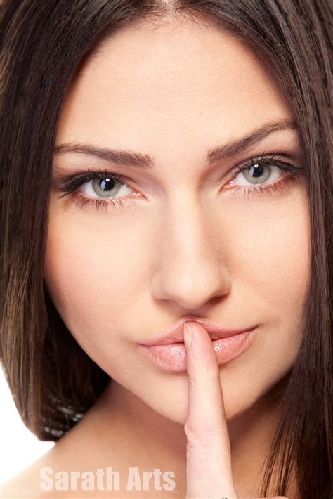 It is not something that lies just in the looks, but everything right from here are the list of the top 50 most beautiful women Sarath Arts: Attractive Beautiful Women 5 JPEG