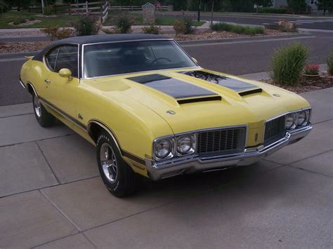1970 Oldsmobile Cutlass W31 Holiday Coupe