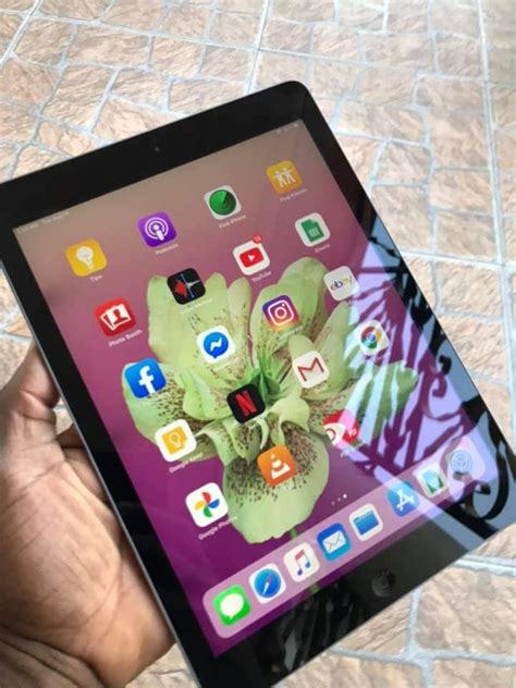 Ipad Air 1 16gb for sale in Kingston Kingston St Andrew - Tablets