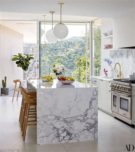 R harold zook on wn network delivers the latest videos and editable pages for news & events, including entertainment, music, sports, science and more, sign up and share your playlists. This Is US star Mandy Moore shows off her $2.6m four ...
