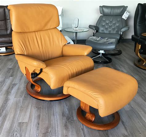 Stressless Spirit Large Dream Cori Tan Leather Recliner Chair And
