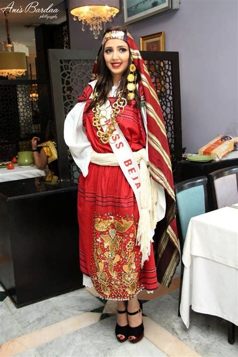 Habit Et Bijoux Traditionnels De Tunisie Femmes Tunisiennes Habit