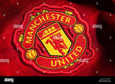 Manchester United Logo Black Background