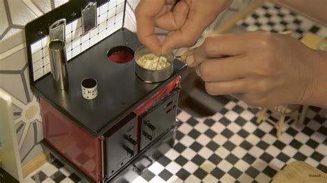 Cooking Macaroni And Cheese In A Very Tiny Kitchen