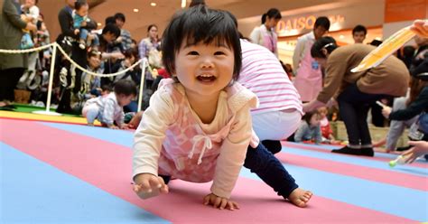 Maternity Leave Japanese Workers Asked To Take Turns With Pregnancies