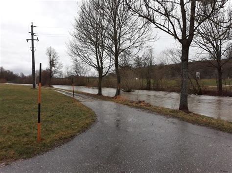 Steyr, schärding und der bezirk braunau rüsteten sich für hochwasser, mit dem durch das der hochbehälter der gemeinde wird aktuell ausgelassen und dann mit frischem wasser befüllt. Hochwasser in Schärding - Thema auf meinbezirk.at