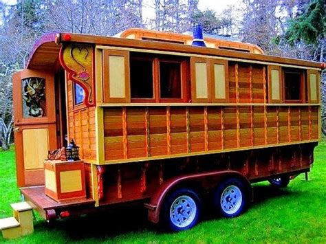 Campy Canadians Gypsy Wagons Vardo Or Caravan