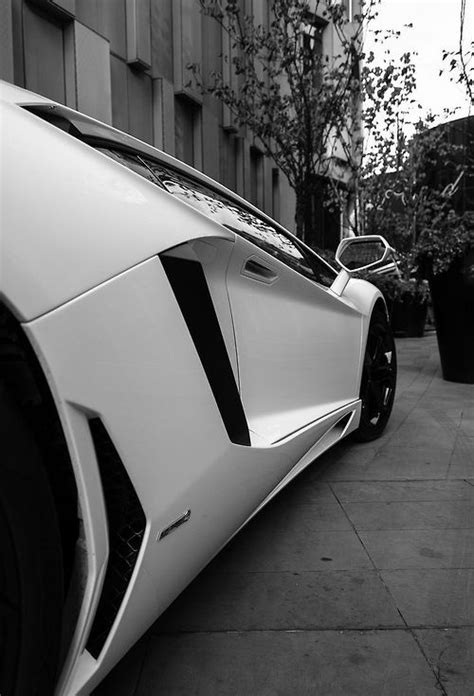 Pin By Emi Touya On Autos Sport Cars Lamborghini Sports Cars Luxury