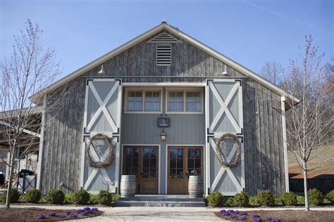 Just minutes from lodging, shopping, and dining in downtown lexington, planning your event at big spring is easy. Charlottesville Virginia Barn Wedding Venue - Elizabeth ...