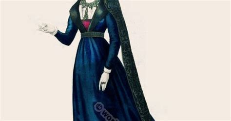medieval women s clothing french courtesan middle ages noble women in court dress renaissance