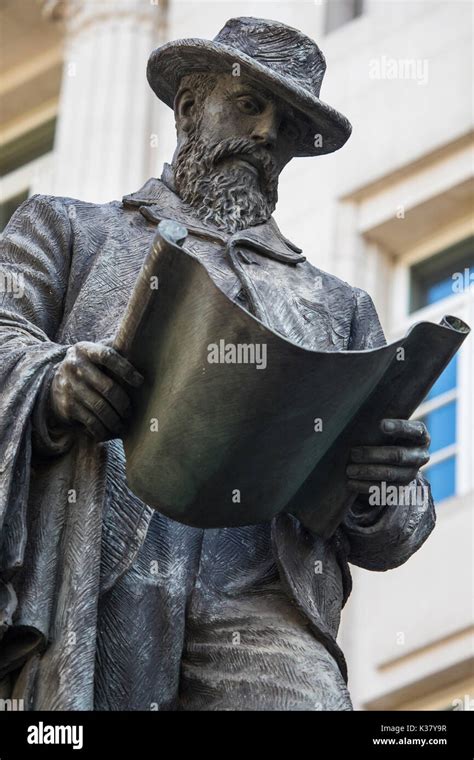 London Uk August 25th 2017 Statue Of Civil Engineer James Henry