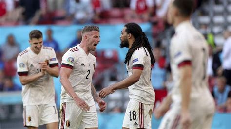 Daftar 12 negara yang lolos babak 16 besar euro 2020 atau euro 2021. Berada di Posisi Puncak Grup B, Timnas Belgia Berhasil ...