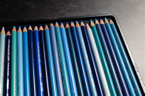 《波麗繪畫開箱》高人氣的美國prismacolor油性色鉛筆132色，手繪插畫必須推！ 露台上的波麗