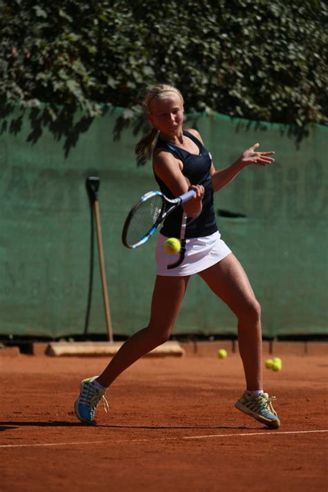 Tauson clara (90) / denmark. DM 2016: Chokstart for Clara Tauson