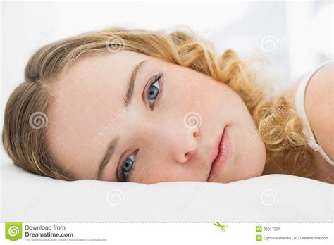 Pretty Content Blonde Lying In Bed Resting Stock Image Image Of Abod Domicile 35017221