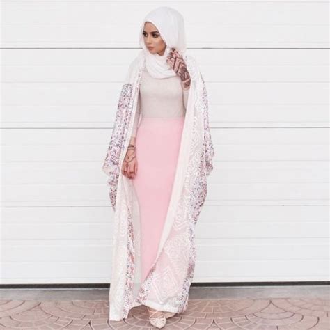 Sosok nabi yang penuh kelembutan hati, penuh kesabaran dan penuh aura kewibawaan di dalam dirinya merupakan raja nya pelembut hati. Makin Cantik Dan Syar'i Dihari Yang Fitri Dengan 9 ...