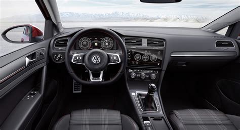An in depth look at the restyled gti, up close an personal, i go through the interior and exterior showing the details and unique styling cues, as well as. 2018-vw-gti-interior-dash - The Fast Lane Car