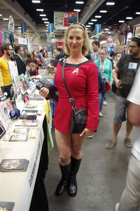 Pin By Larry Hagan On Star Trek Girls Star Trek Cosplay Star Trek