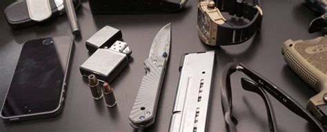 Top 30 Best Edc Essentials For Men Must Have Everyday Carry Items